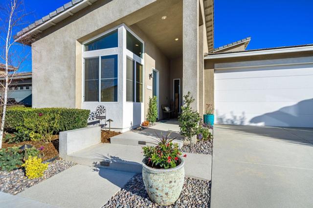 1514 Overpark Lane, Beaumont CA: https://media.crmls.org/mediaz/ece66909-3255-4842-92e2-862d4d690d42.jpg