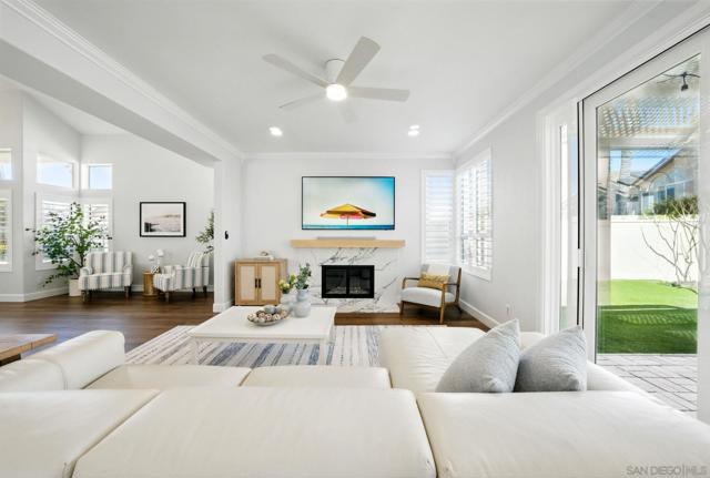 12135 Via San Loreno, San Diego CA: https://media.crmls.org/mediaz/ece7ddbc-16fe-47cb-b67f-f8c14b987a38.jpg