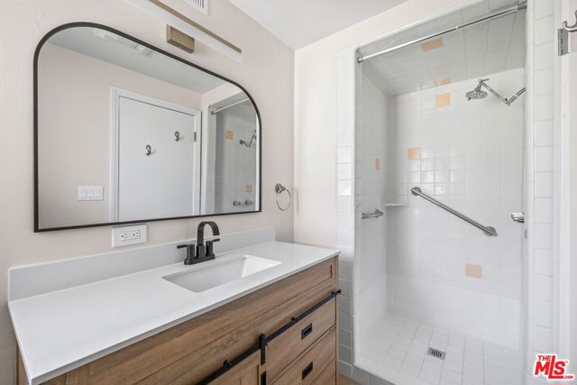 23414 Dolorosa Street, Woodland Hills CA: https://media.crmls.org/mediaz/ece8679d-8c14-4727-b4c2-96c6364d6527.jpg
