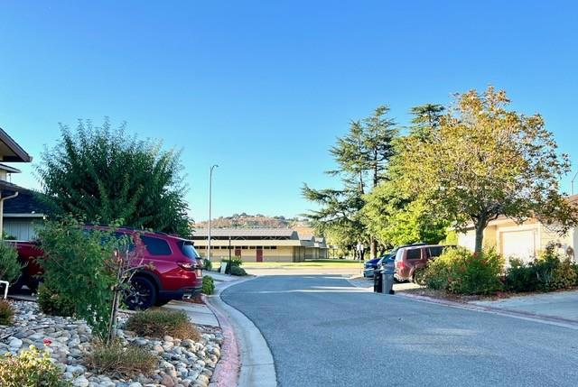 1047 Bret Knoll Court, San Jose CA: https://media.crmls.org/mediaz/eceafa0e-9595-4e4f-bfab-79f8ca6179ac.jpg