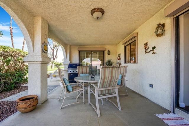 74276 Zircon E Circle, Palm Desert CA: https://media.crmls.org/mediaz/eceb99fe-73a0-4c43-b02b-d40d27bd21f4.jpg