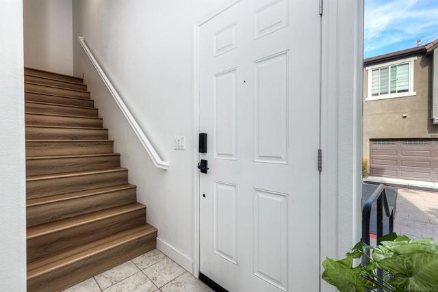 1801 Clare Ln, San Diego CA: https://media.crmls.org/mediaz/ecedffd2-f982-4b3f-a91b-95533ad80bf0.jpg