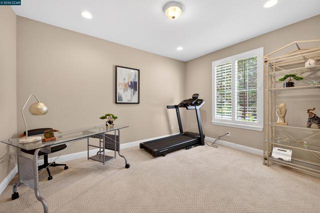 Image 10 of 60 For 6 Tullach Pl