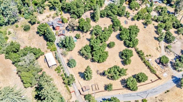 17900 China Grade Road, Boulder Creek CA: https://media.crmls.org/mediaz/ecefc342-b50d-4882-9a8f-acb6ed7bdd20.jpg