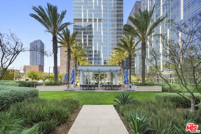 877 Francisco Street, Los Angeles CA: https://media.crmls.org/mediaz/ecf210f8-7dea-4df4-b9e8-f598a7f7774f.jpg