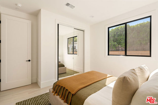 1615 N Coronado Street, Los Angeles CA: https://media.crmls.org/mediaz/ecf264f2-0900-4b2a-8844-e50c430a72d7.jpg