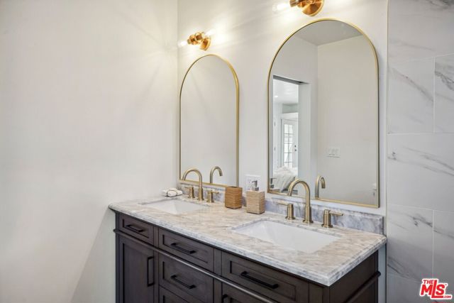 910 Arwin Street, Pasadena CA: https://media.crmls.org/mediaz/ecf26549-d627-4096-a0b1-e9eec73d151d.jpg