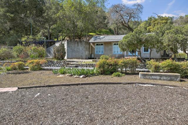 100 Wood Road, Los Gatos CA: https://media.crmls.org/mediaz/ecf32433-53aa-452a-9686-a4e46c4ad89a.jpg