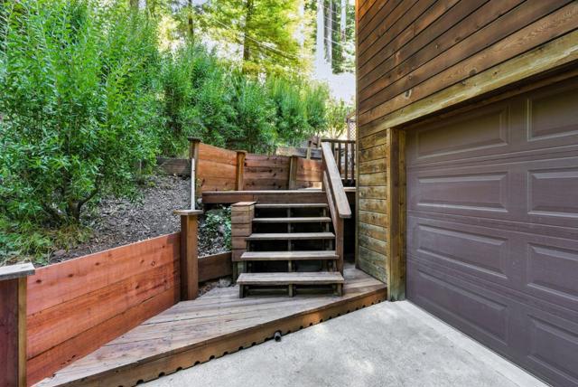 720 Quigg Way, Boulder Creek CA: https://media.crmls.org/mediaz/ecf4686b-cd8c-4599-9338-68af3212aa76.jpg