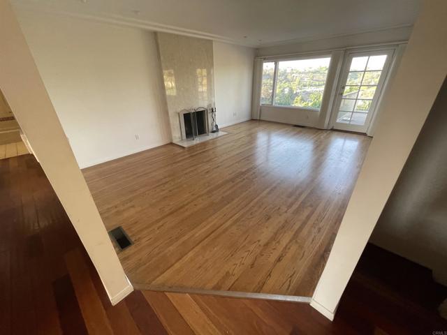 Detail Gallery Image 5 of 16 For 4819 Atlanta Dr, San Diego,  CA 92115 - 3 Beds | 2 Baths