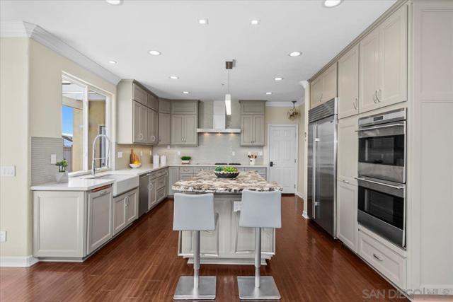 473 Sandalwood Ct, Encinitas CA: https://media.crmls.org/mediaz/ecf568cd-ca1e-49a4-ade3-d36b98aac230.jpg