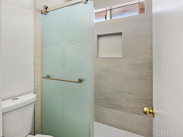 1527 Avenida Rosa, Chula Vista CA: https://media.crmls.org/mediaz/ecf5d549-3f8c-4b38-9919-471e6663f3a5.jpg