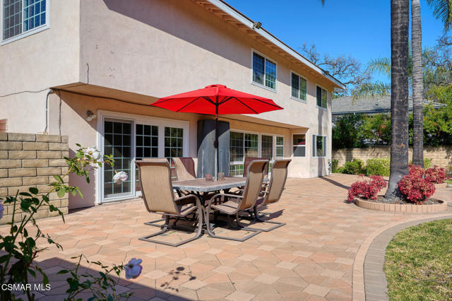 1568 Aspenwall Road, Westlake Village CA: https://media.crmls.org/mediaz/ecf614b5-8ffe-4fb4-8e88-bb92b989afb9.jpg