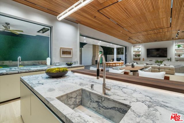 12227 Tweed Lane, Los Angeles CA: https://media.crmls.org/mediaz/ecf6bad9-c914-45ed-a92d-33eb3da5244d.jpg