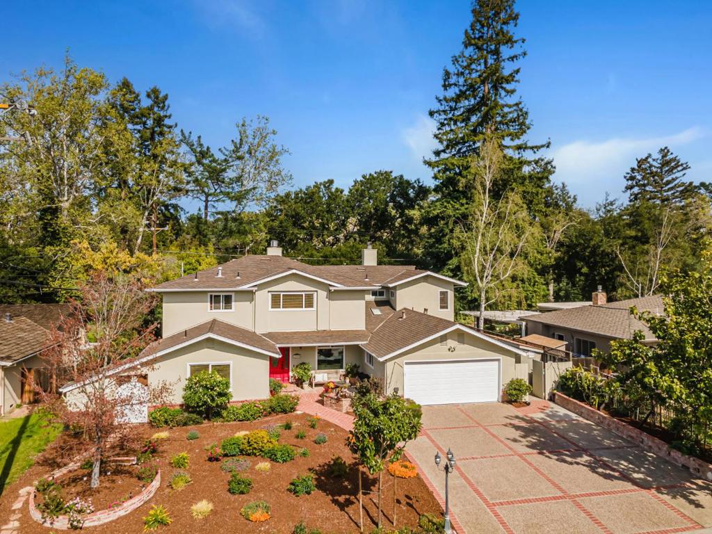 10500 Creston Drive