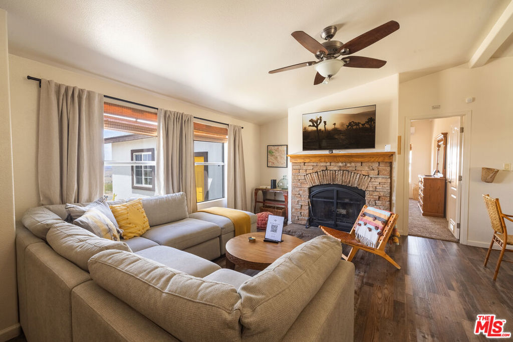 MLS #25613337 image #2