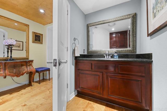 Detail Gallery Image 7 of 49 For 301 W G St #119,  San Diego,  CA 92101 - 2 Beds | 2/1 Baths