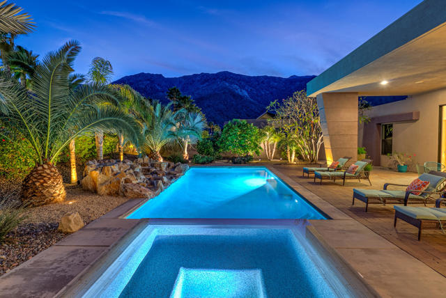 463 Lautner Lane, Palm Springs CA: https://media.crmls.org/mediaz/ecf93aad-fca5-471d-9b0b-c203507d1508.jpg