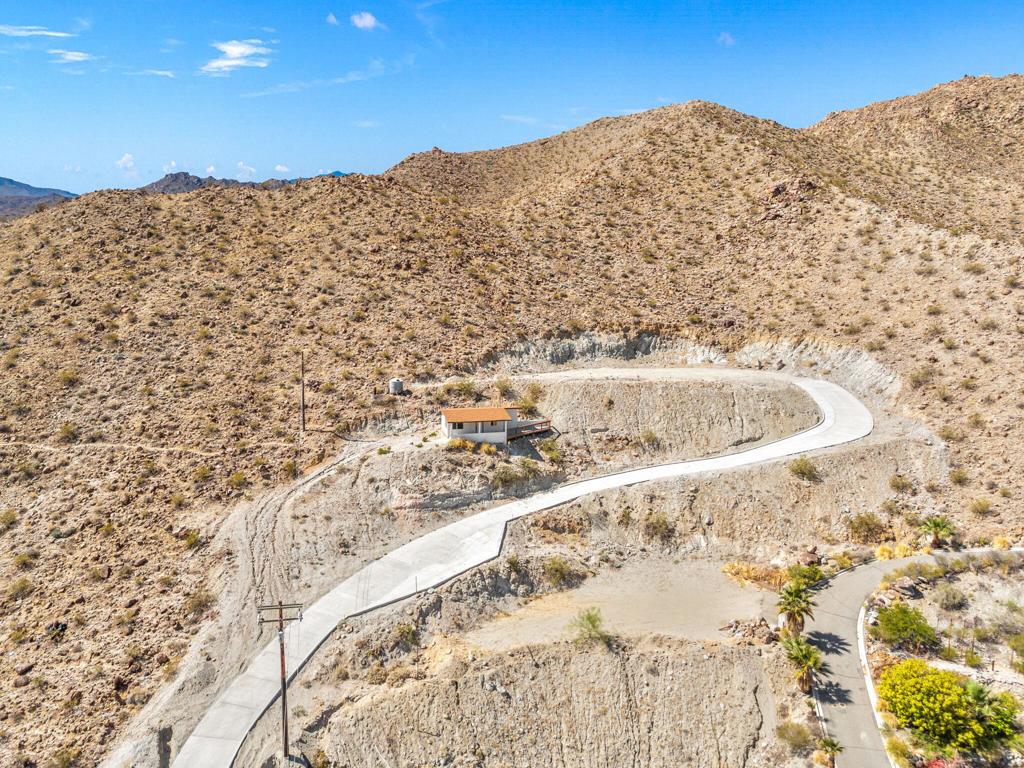 71105 Cholla Way