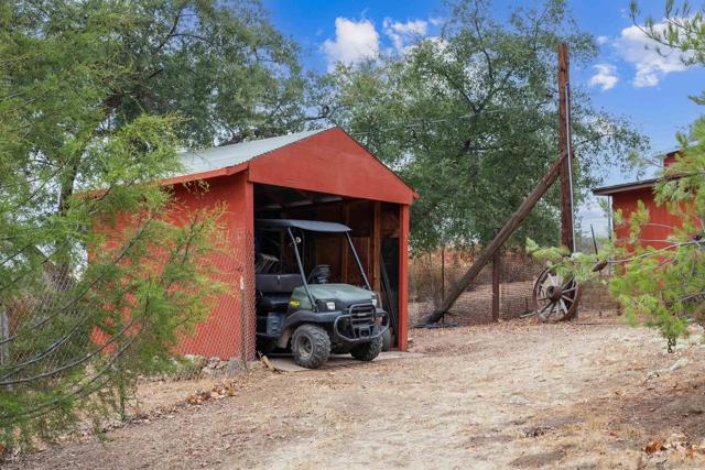 2410 Mount Elena Way, Jamul CA: https://media.crmls.org/mediaz/ecfb3578-e149-45b1-a3f5-118ccb7cbd81.jpg