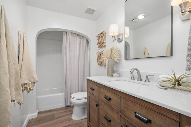 155 Mexicali Court, Solana Beach CA: https://media.crmls.org/mediaz/ecfb8018-a927-4387-aad5-227016a66156.jpg