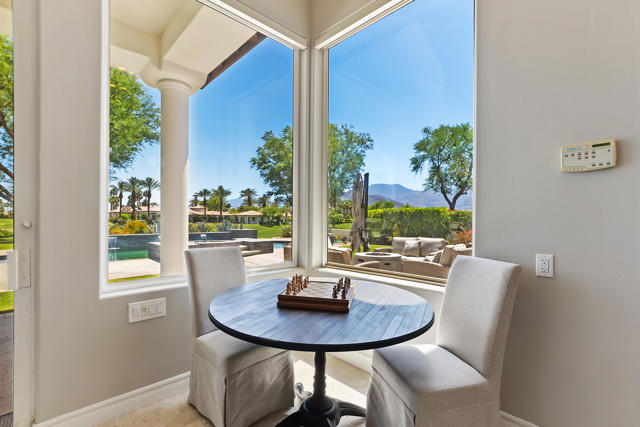 48644 Vista Palomino, La Quinta CA: https://media.crmls.org/mediaz/ecfc8cec-7859-418d-a56d-53361af687a2.jpg
