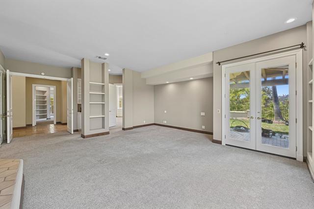 431 Flores de Oro, Rancho Santa Fe CA: https://media.crmls.org/mediaz/ecfdd167-b852-48bf-a754-84aeadb2d775.jpg