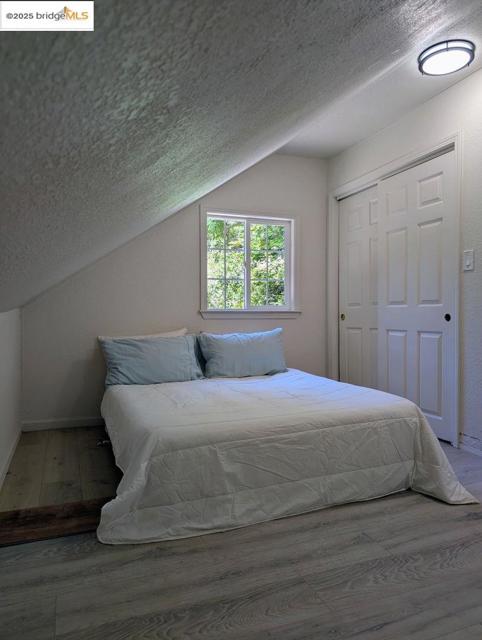 2950 Bear Canyon RD, Los Gatos CA: https://media.crmls.org/mediaz/ecff086b-8391-416c-ad06-208a6841b044.jpg