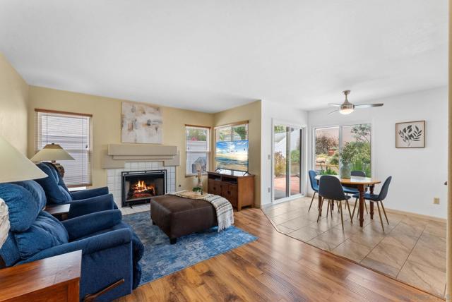 729 Mosaic Cir, Oceanside CA: https://media.crmls.org/mediaz/ecffe6f9-b29b-4427-8370-e64d90879f79.jpg