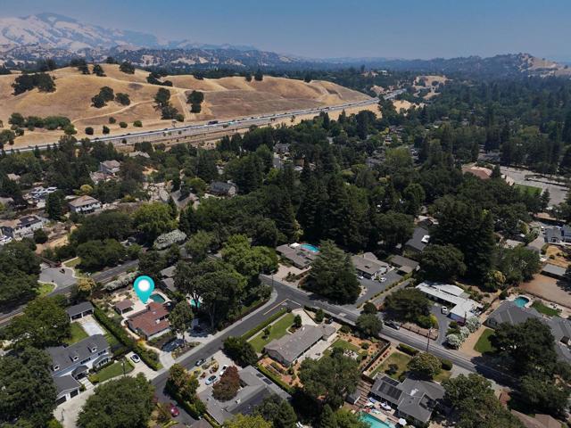 20 Sara Lane, Alamo CA: https://media.crmls.org/mediaz/ed006cee-3ffd-4eab-bce1-7c4be6a42f87.jpg