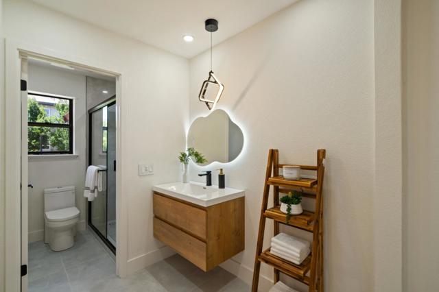 940 Cherry Glen Terrace, Fremont CA: https://media.crmls.org/mediaz/ed0097d6-043a-42f5-bd2b-308cdbfddc8d.jpg