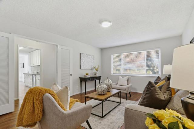 1598 Willowbrook Drive, San Jose CA: https://media.crmls.org/mediaz/ed018ba1-2034-47d2-aa27-2326f735d4e7.jpg