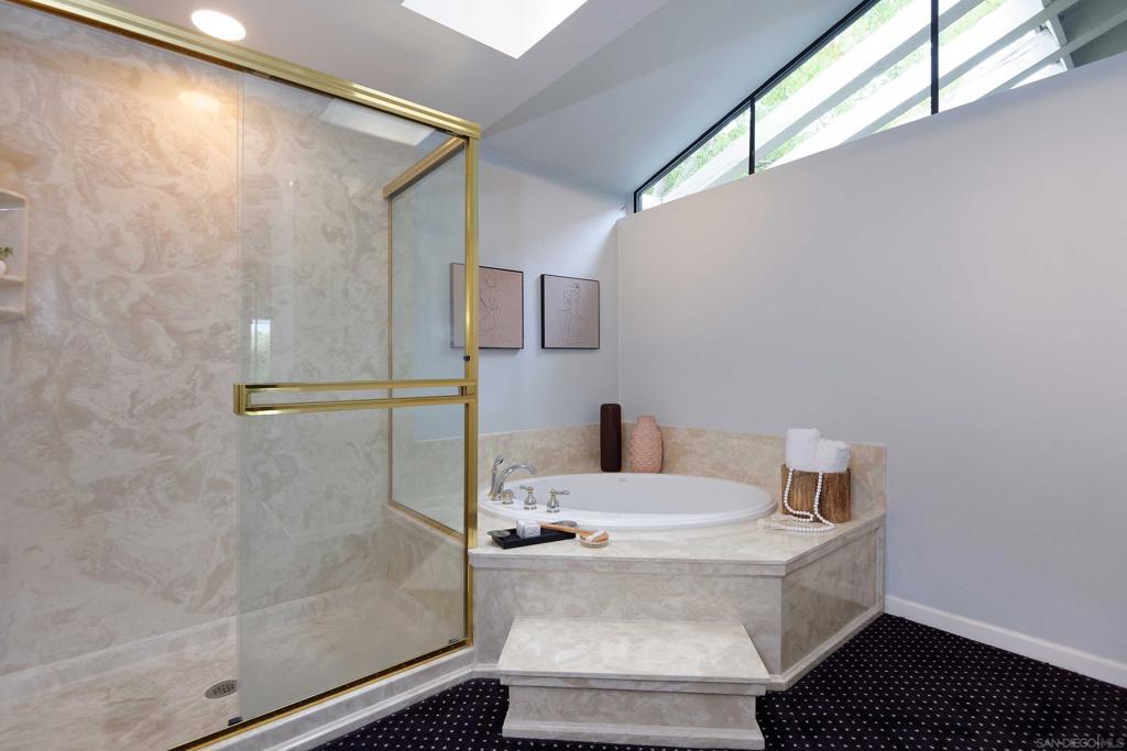 MLS #250042895SD image #16