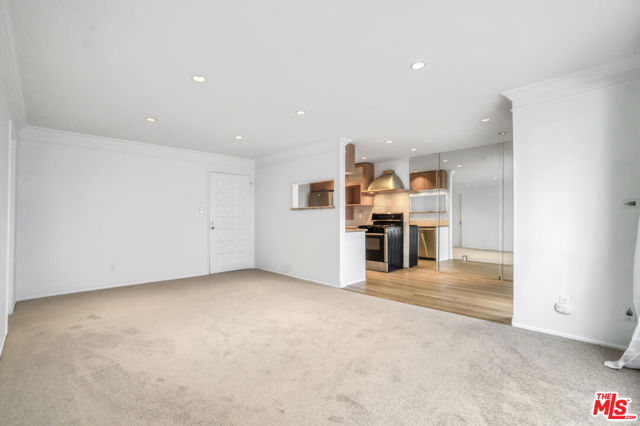 1323 S Carmelina Avenue, Los Angeles CA: https://media.crmls.org/mediaz/ed03603d-14b0-4b7b-b8c2-e0b301d04d62.jpg