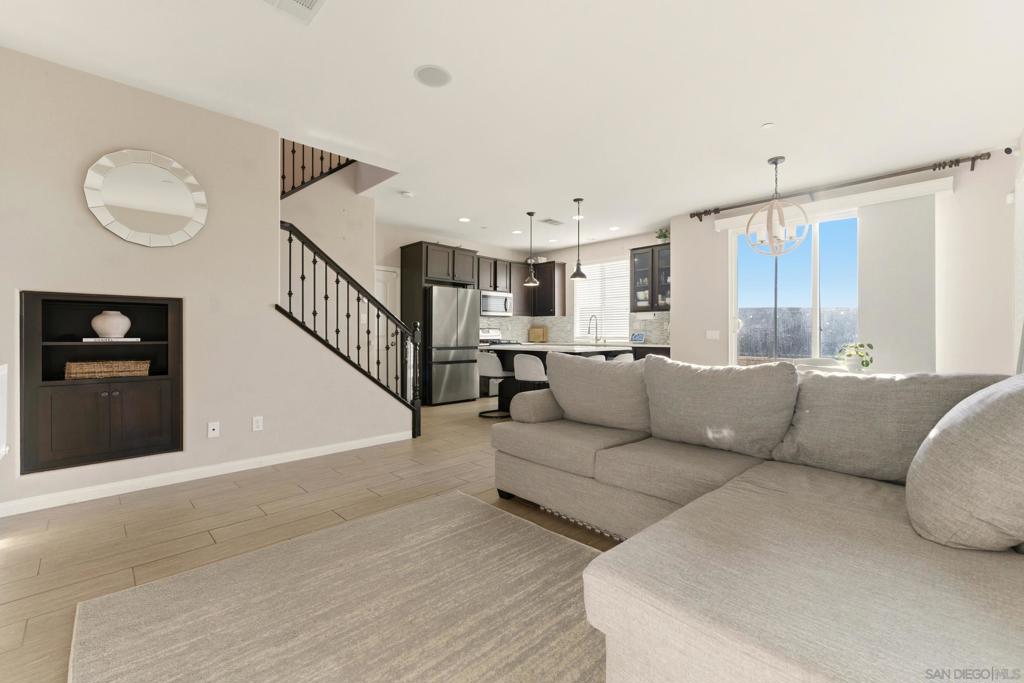 MLS #250045028SD image #7