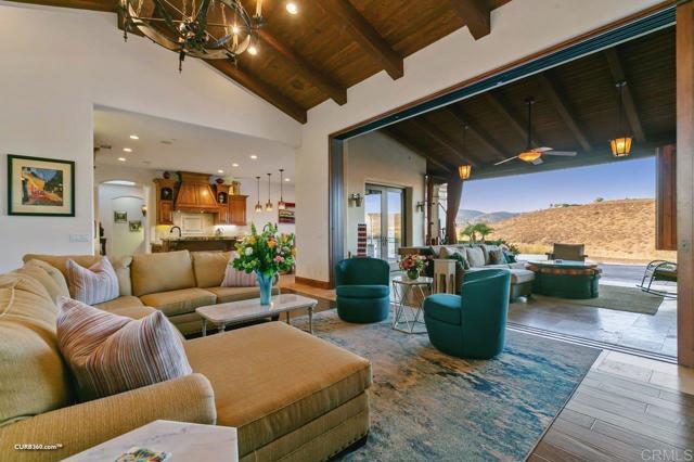 16531 Zumaque, Rancho Santa Fe CA: https://media.crmls.org/mediaz/ed053988-e13e-4b19-9e1c-5f103d46687b.jpg