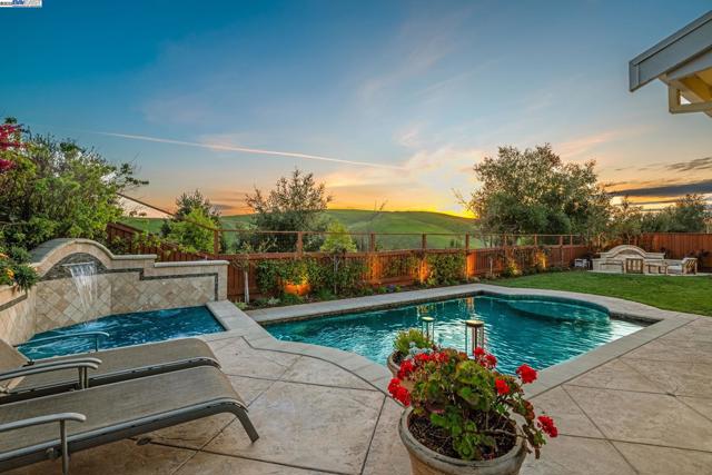 3712 Stonehenge Way, San Ramon CA: https://media.crmls.org/mediaz/ed055ca8-ded0-4b26-b56f-c481e28e05ad.jpg