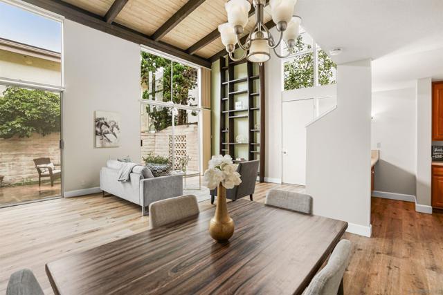 2544 Navarra Dr,  CA: https://media.crmls.org/mediaz/ed059e13-c6bd-4bf3-8009-94c077d1675b.jpg