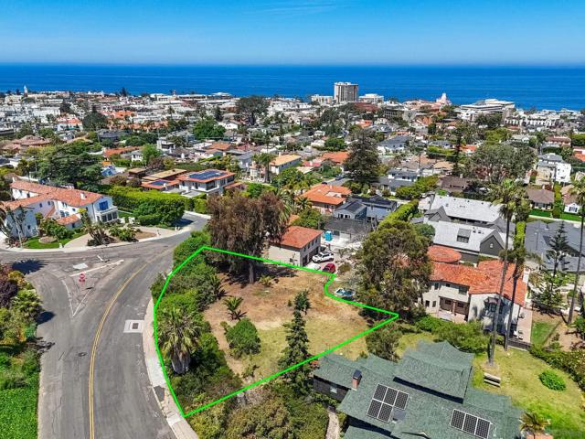 1428 Soledad Ave, La Jolla CA: https://media.crmls.org/mediaz/ed062e04-cddf-444d-8260-b7593fd3c443.jpg