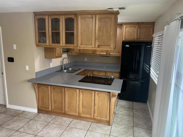 Detail Gallery Image 9 of 14 For 1070 Fifth Ave, Chula Vista,  CA 91911 - 3 Beds | 2/1 Baths