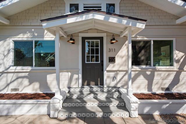 311 B Ave, Coronado CA: https://media.crmls.org/mediaz/ed07d51f-01f4-4682-b861-ce1233ef881a.jpg