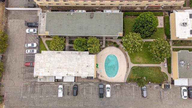 166 N 1St, El Cajon CA: https://media.crmls.org/mediaz/ed0954fa-0ee8-48e1-b196-0f427191c4e5.jpg