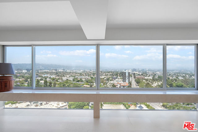 2222 Avenue Of The Stars, Los Angeles CA: https://media.crmls.org/mediaz/ed0add77-746d-416c-89ce-927ce0341173.jpg