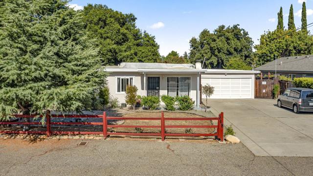 848 Kenneth Avenue, Campbell CA: https://media.crmls.org/mediaz/ed0b0b61-4b60-4a74-b654-5452328cafaa.jpg