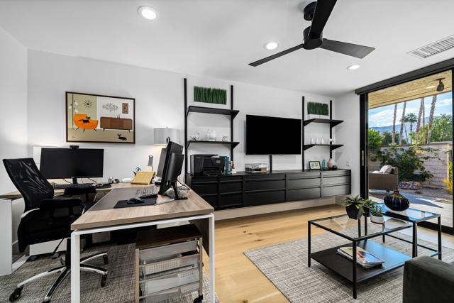 1 Cornell Drive, Rancho Mirage CA: https://media.crmls.org/mediaz/ed0b1698-2c75-4293-a33b-90c3c369e19c.jpg