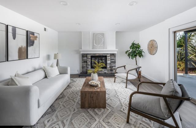 Detail Gallery Image 12 of 30 For 385 via Montanosa, Encinitas,  CA 92024 - 4 Beds | 2/1 Baths