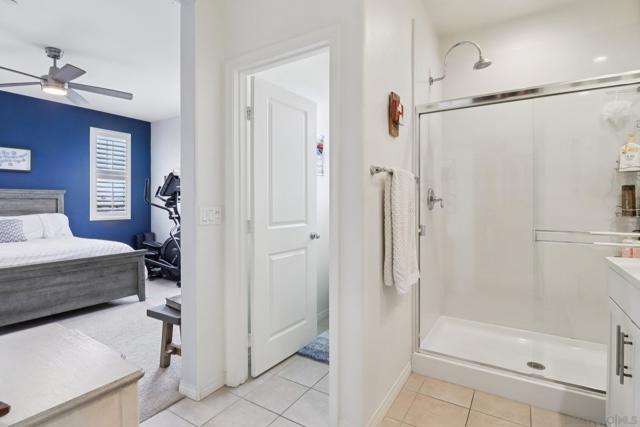 511 Surfbird Ln, Imperial Beach CA: https://media.crmls.org/mediaz/ed0bb29b-7973-486a-8fe9-900186fcd7d5.jpg