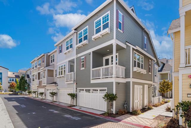 119 Orbit Way, Mountain View CA: https://media.crmls.org/mediaz/ed0e376b-e374-4754-8564-188c16437183.jpg