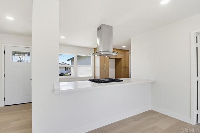 Detail Gallery Image 11 of 46 For 351 Ridgecrest Dr, San Diego,  CA 92114 - 3 Beds | 2 Baths