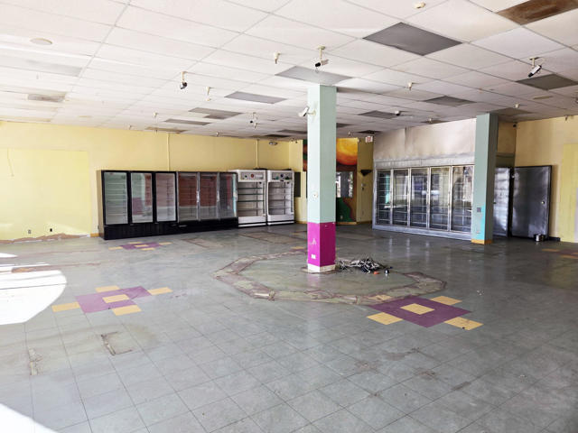  Commercial for Sale in Palm Desert, California